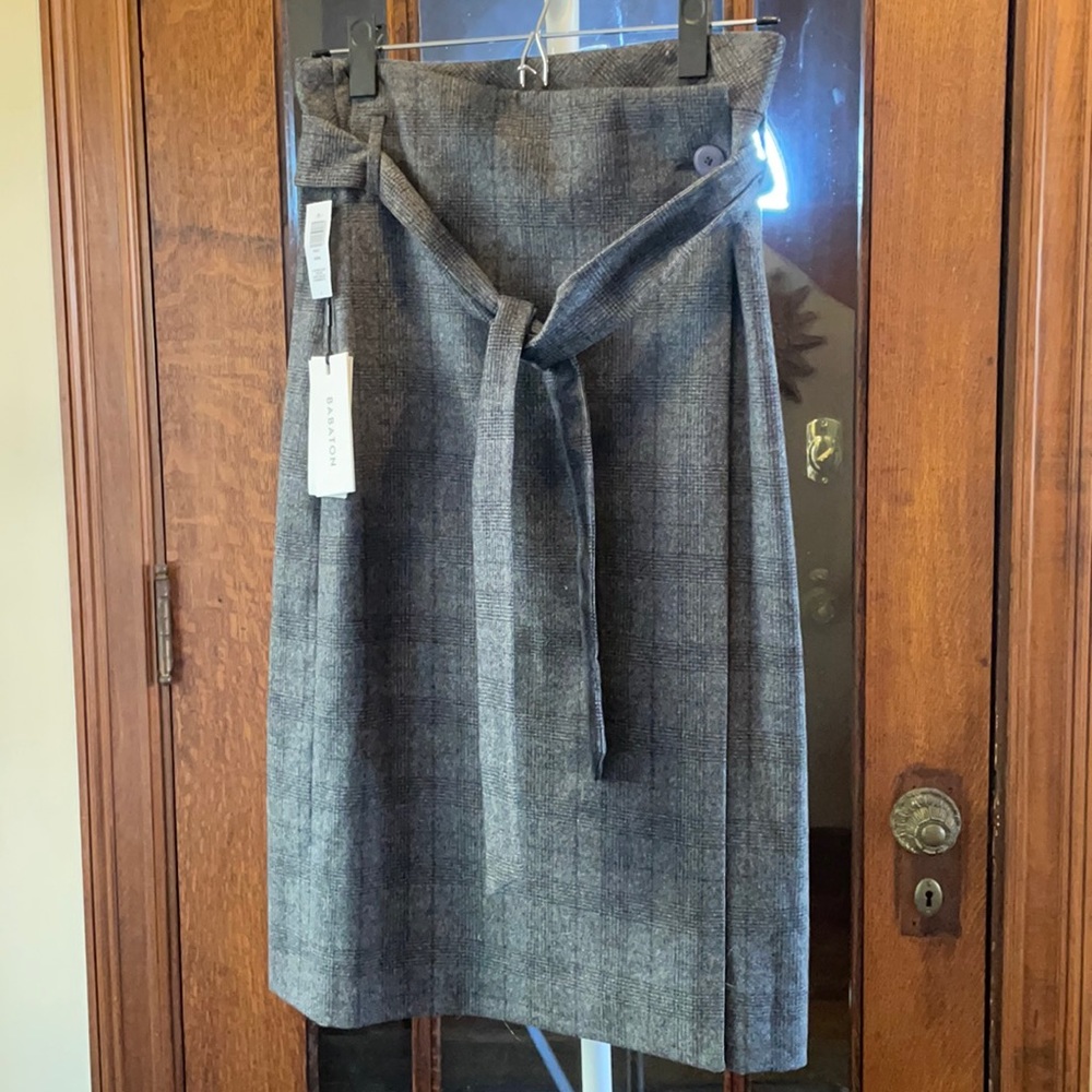 Babaton midi skirt